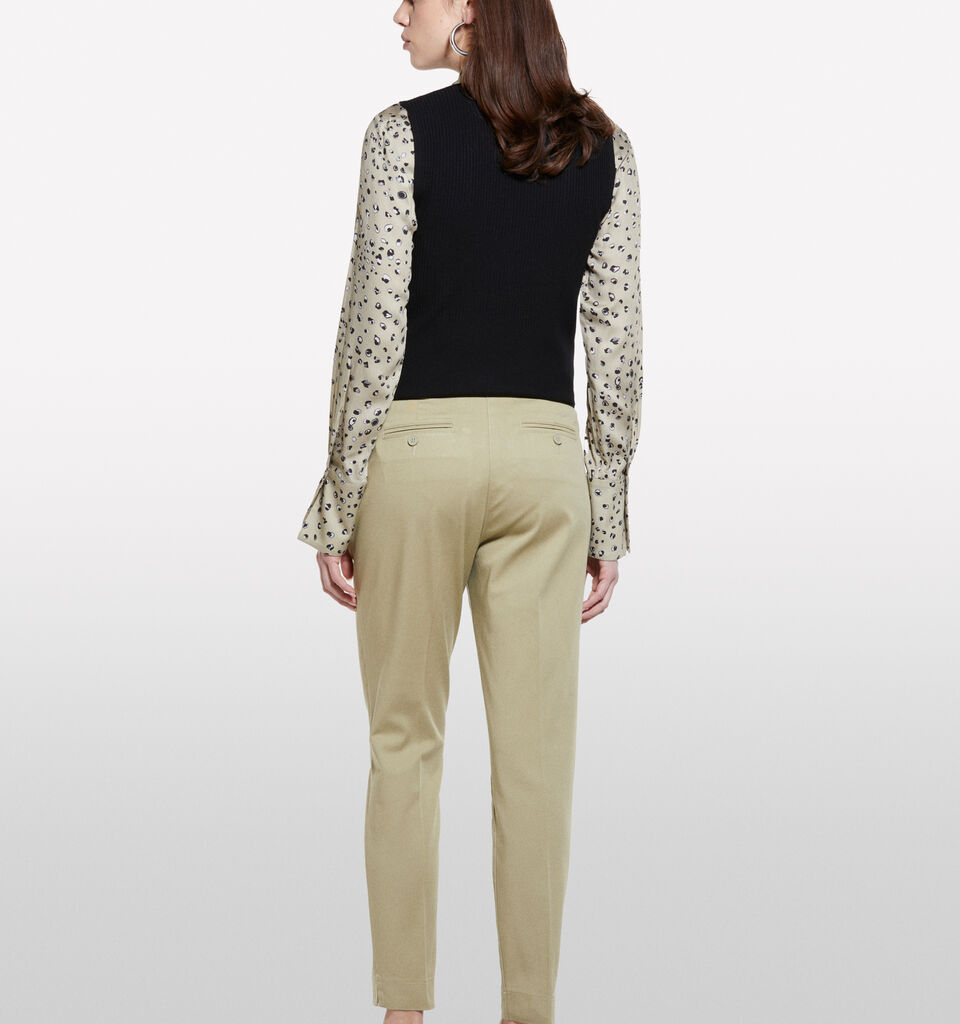 Chinos verde militar - calças chinos para mulher - Verde Claro | Sisley image number 3
